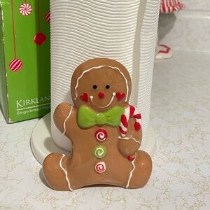 RARE GINGERBREAD MAN CERAMIC PAPER TOWEL HOLDER  KITCHEN CHRISTMAS DECOR